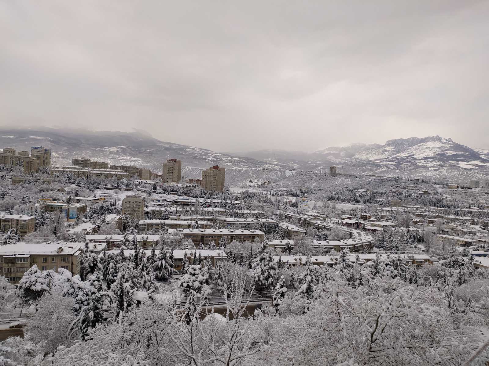 Крым Алушта снег зимой фото